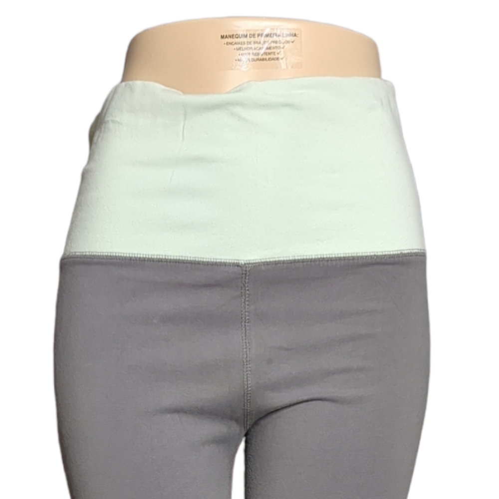 🌹3/25🌹G 21 Grey and Green Active Wear Pants    Size L. - Picture 13 of 15